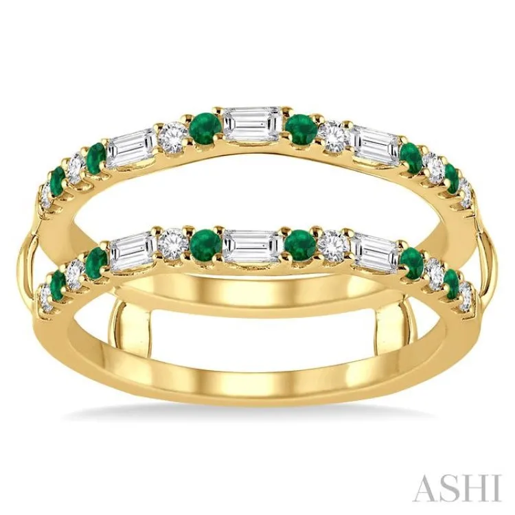 1/3 ctw Baguette and Round Cut Diamond & 1.50MM Emerald Insert Ring in 14K Yellow Gold