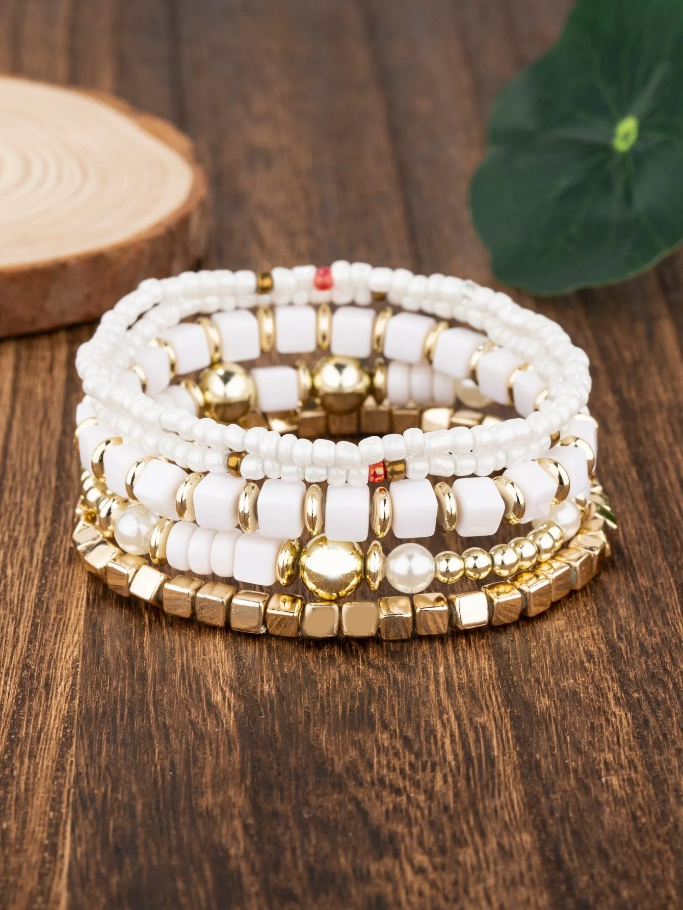 5pcs Minimalist White Beaded Bracelet Boho Crafted Creative Beads Design