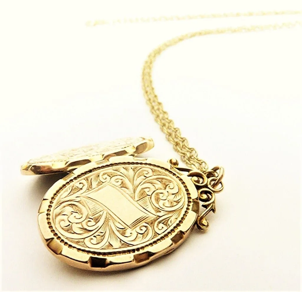 Antique Fully Hallmarked Yellow Gold Locket 1913 With Ornate Antique Hallmarked Gold 20 Inch Necklace