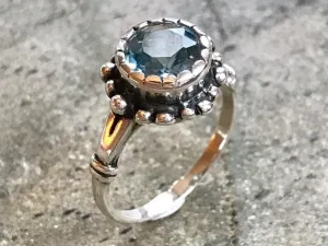 Blue Flower Ring - Blue Topaz Flower Ring - Natural Blue Topaz Ring