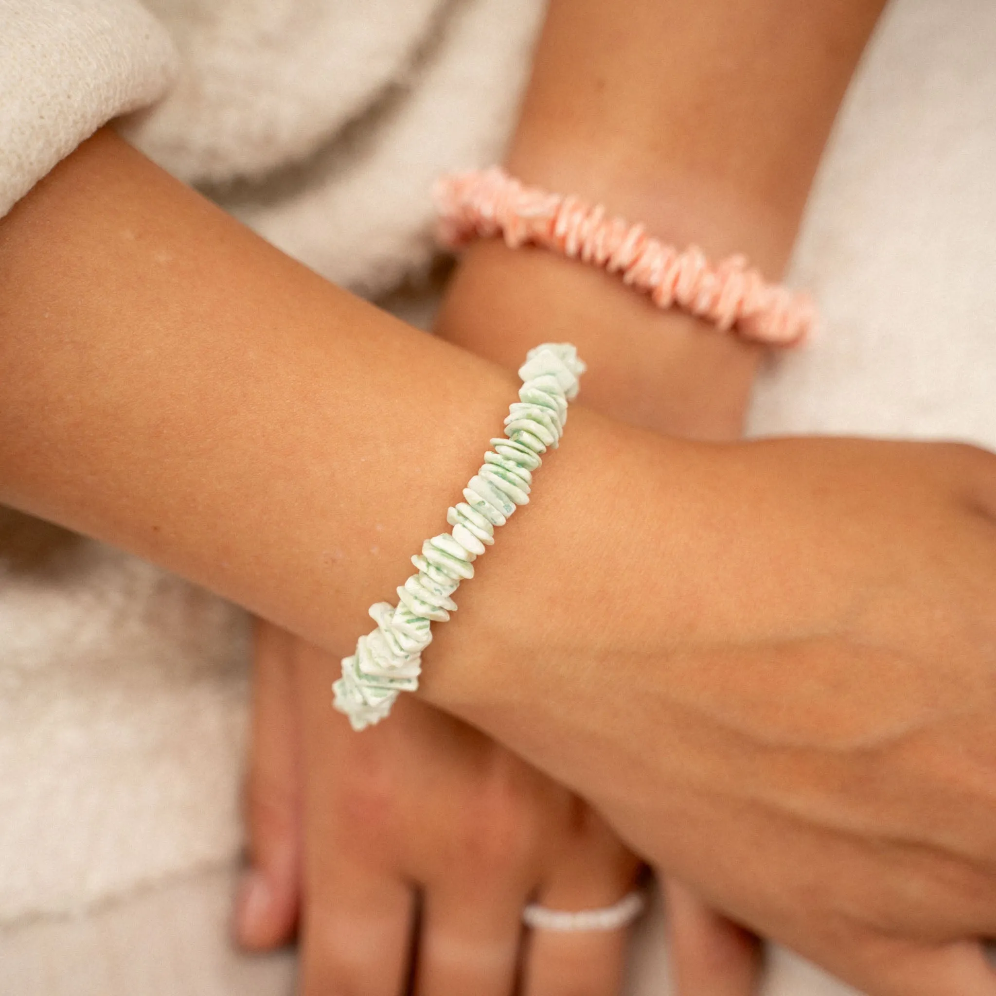 Halawa Bay Shell Bracelet