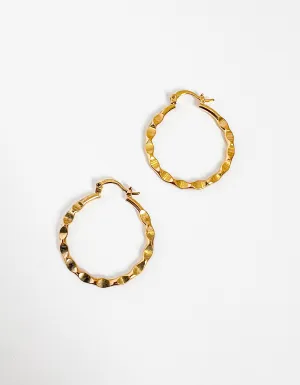 HAMMERED GOLD LATCH HOOP EARRING