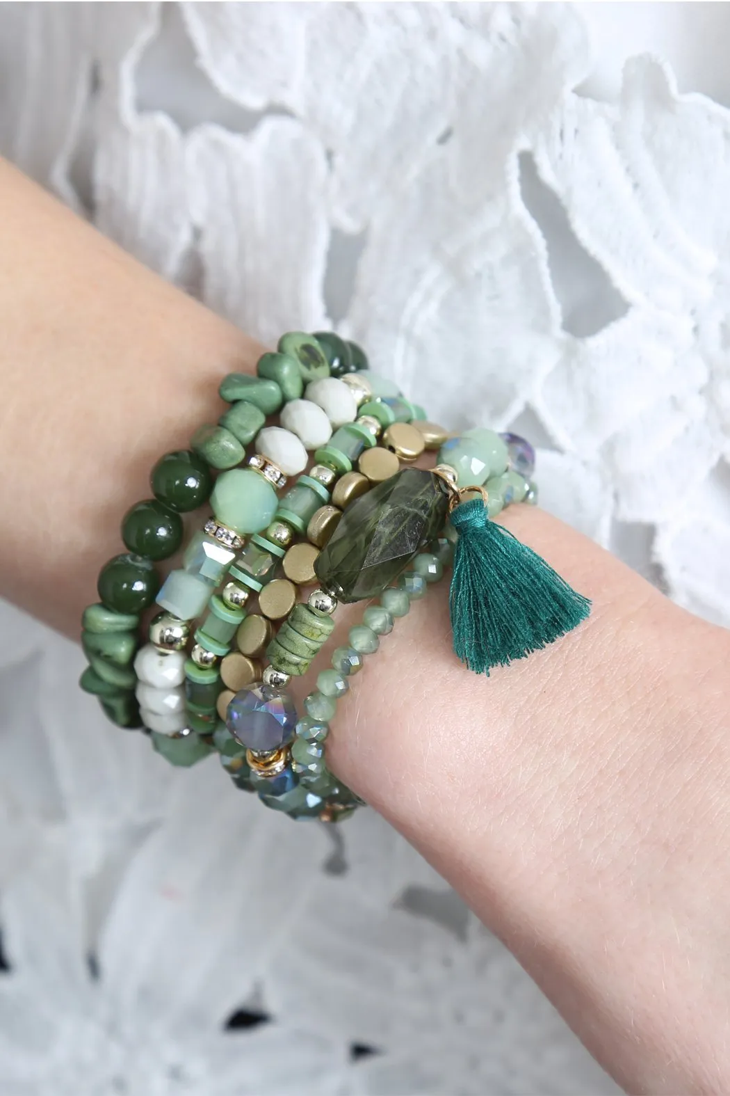 Hdb2201 - Boho Tassel Charm Bracelet