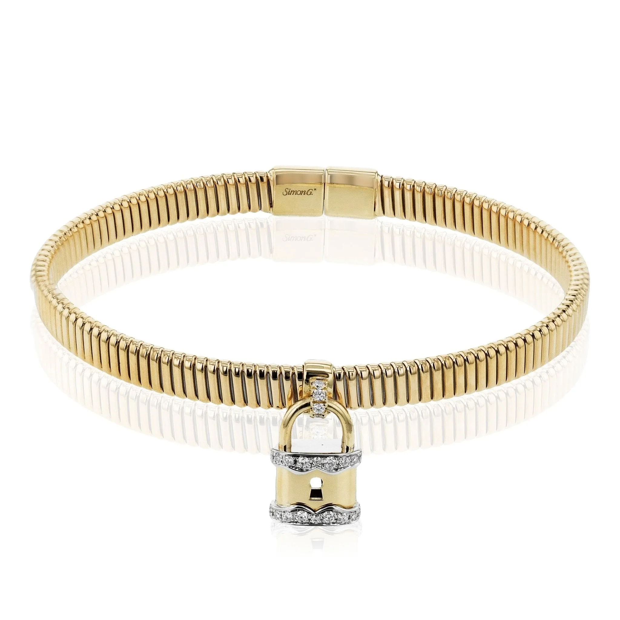 Lock Bangle in 18k Gold with Diamonds