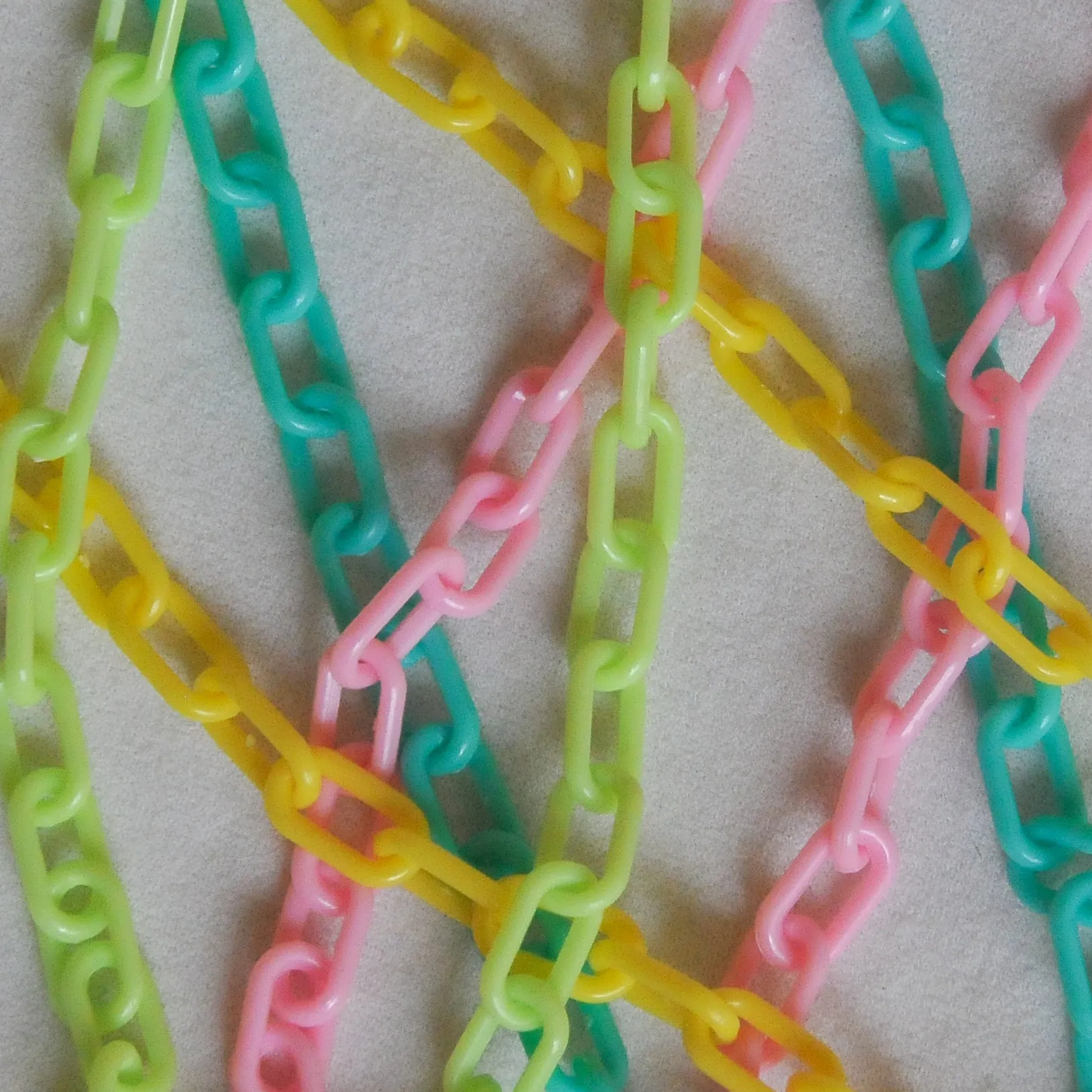 Pastel Chunky Chains