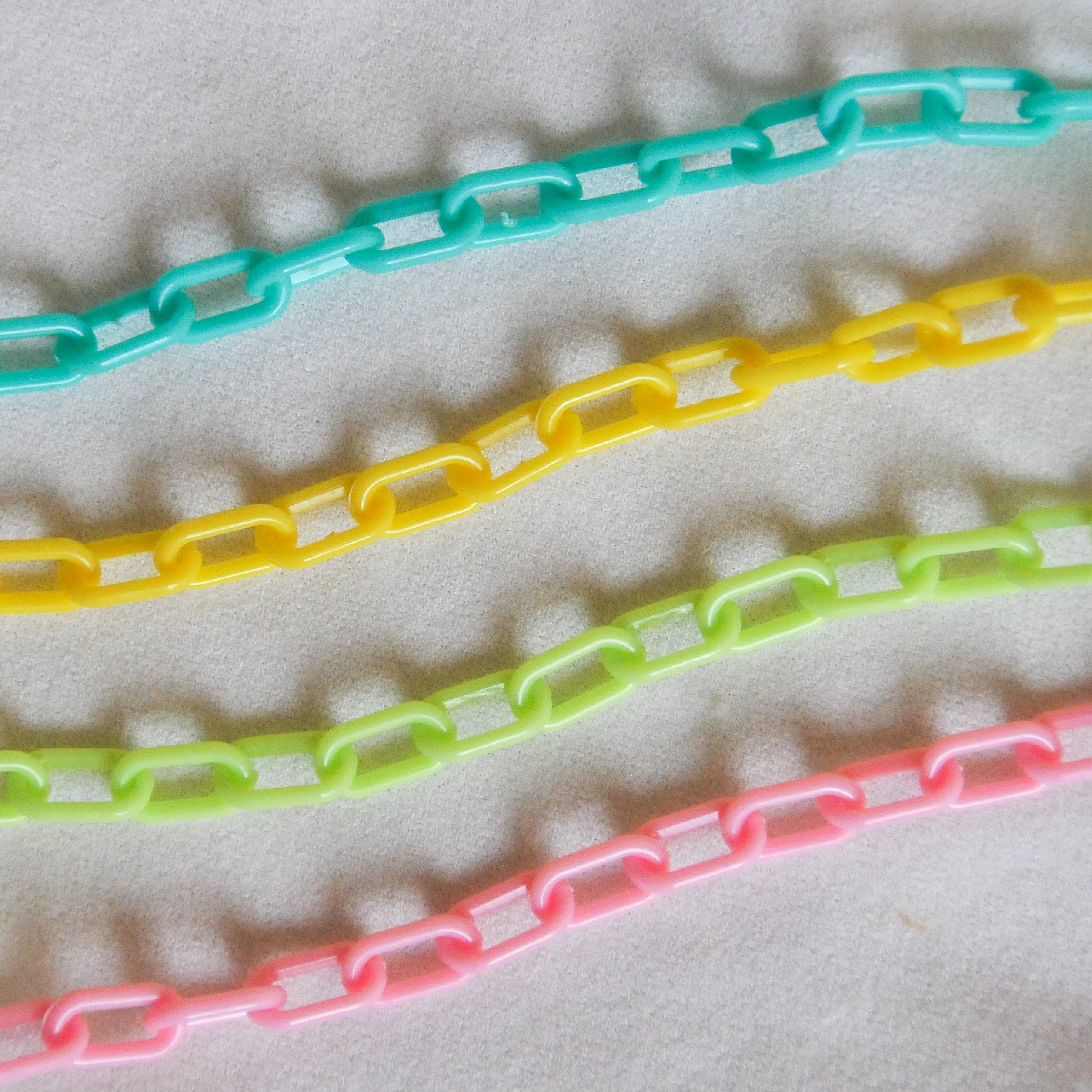 Pastel Chunky Chains