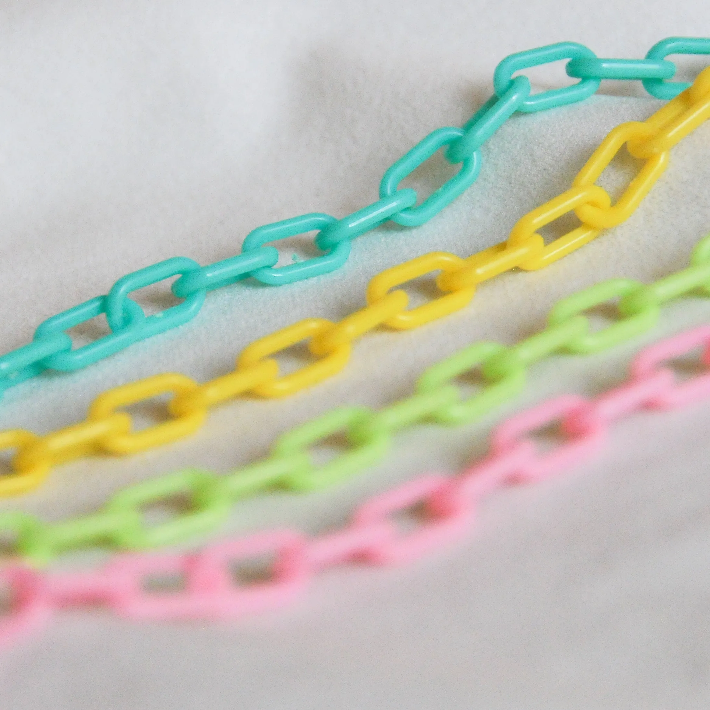 Pastel Chunky Chains